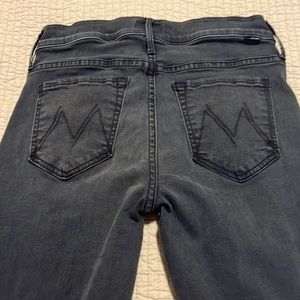 MOTHER Jeans Flare- Weekender Fray Size 26
